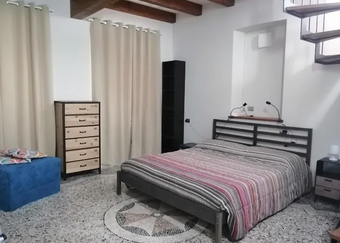 La Corte Di Suna * Βερμπάνια